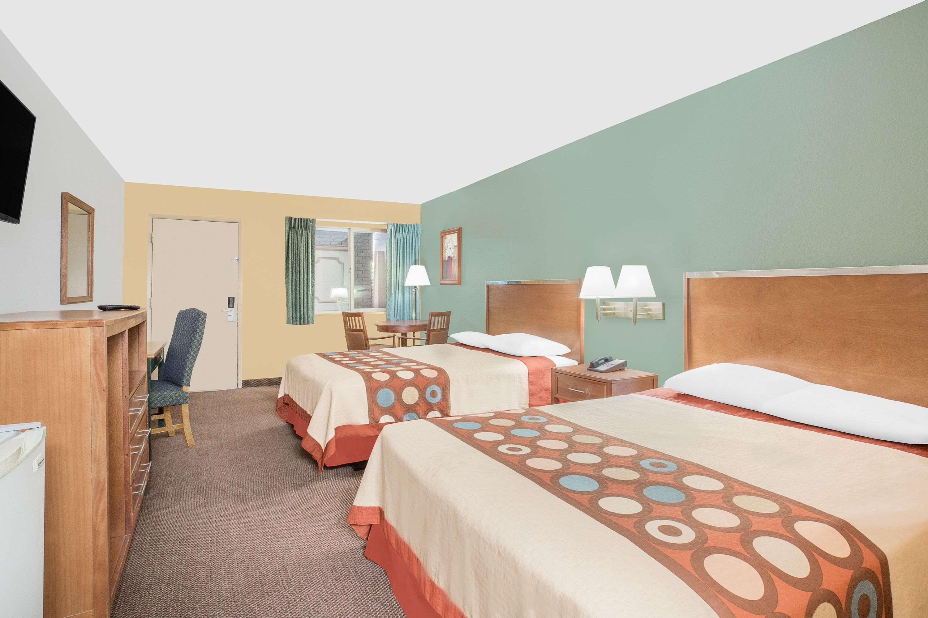 Super 8 By Wyndham St. George Ut Motel Exterior photo