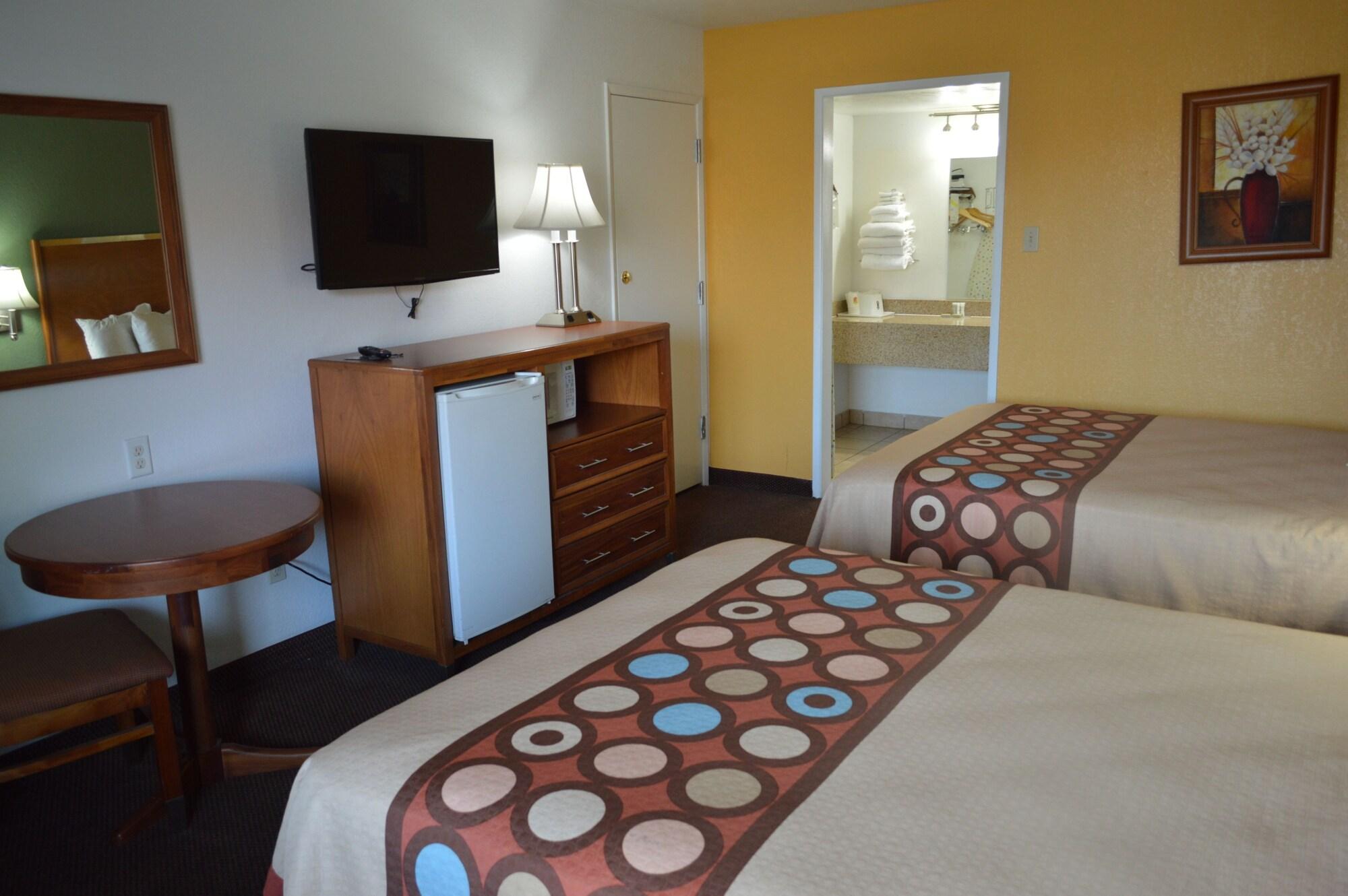Super 8 By Wyndham St. George Ut Motel Exterior photo