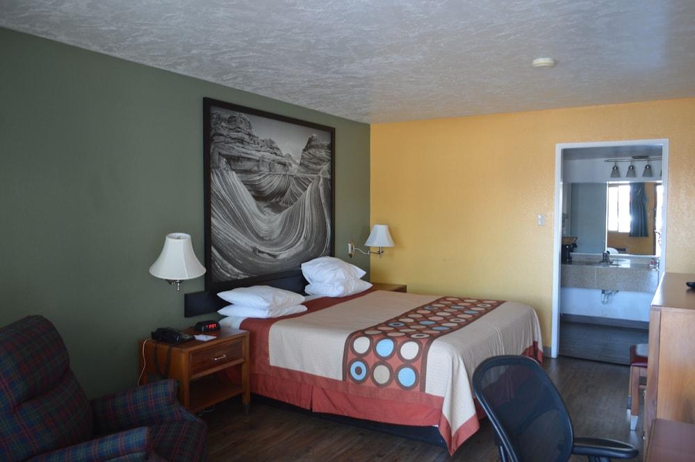 Super 8 By Wyndham St. George Ut Motel Exterior photo