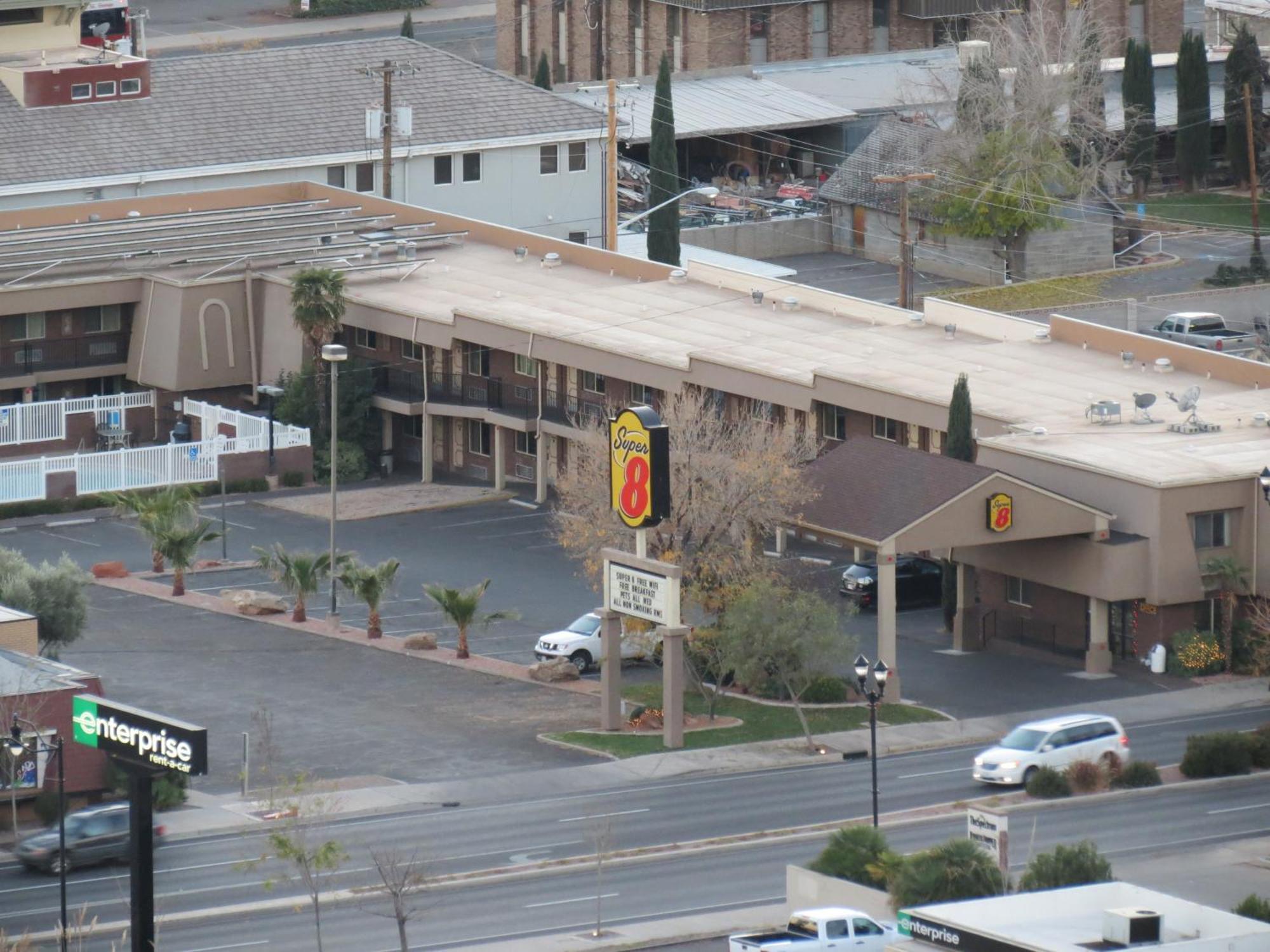 Super 8 By Wyndham St. George Ut Motel Exterior photo