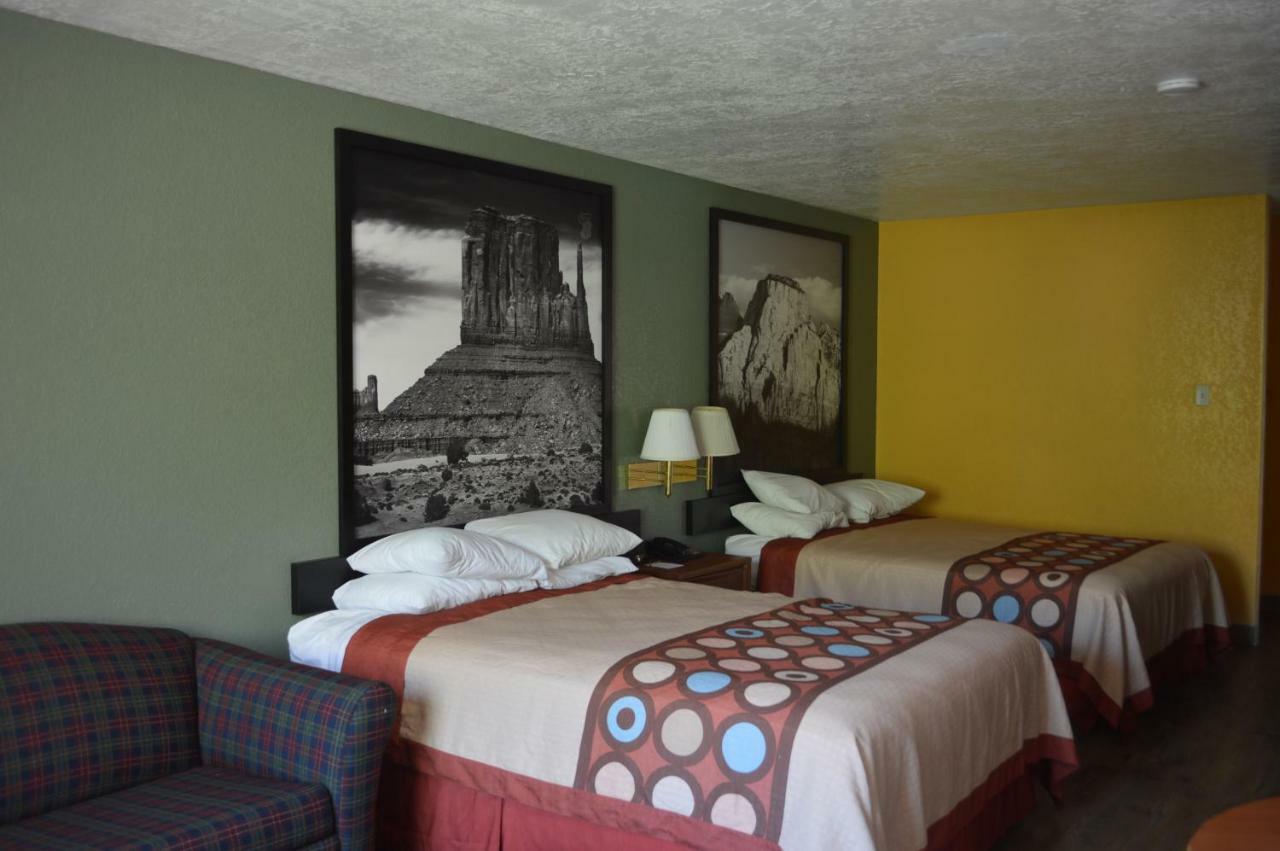 Super 8 By Wyndham St. George Ut Motel Exterior photo